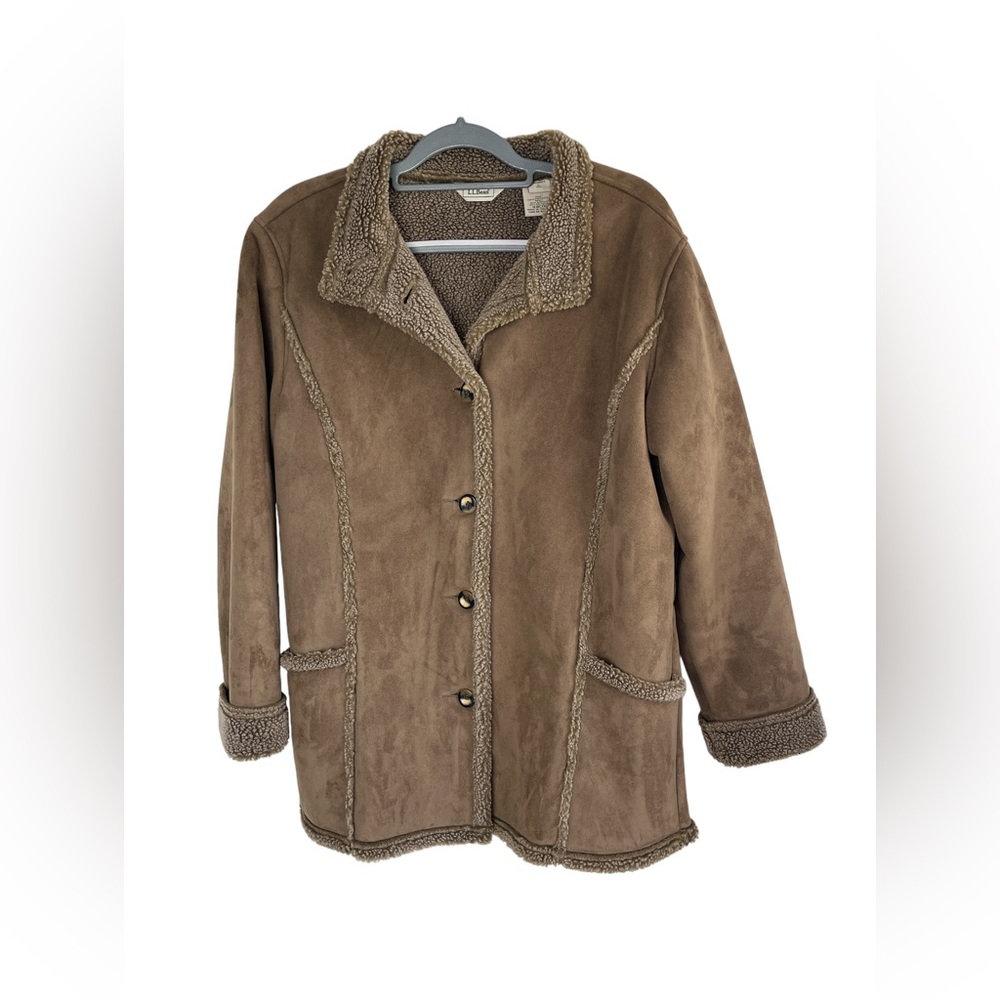 LL Bean Womens Sherpa lined coat size large